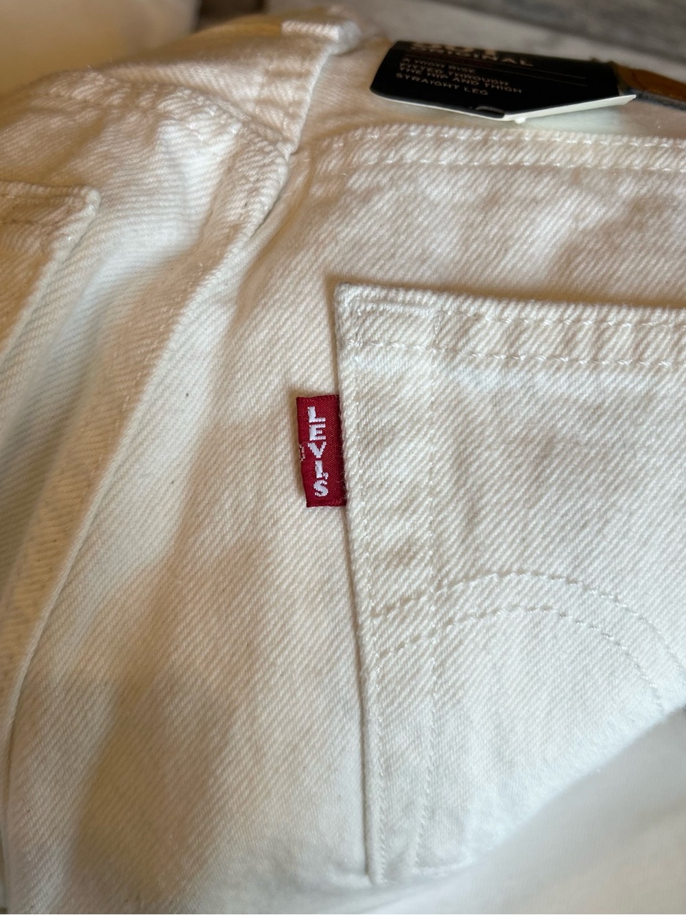 NWT Levi’s 501 Original Straight Leg Jeans, Women’s Size 0, W23 L30, Off White - Picture 13 of 13